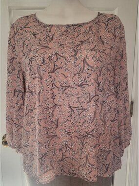 W5 Pink and White Blouse XL Flowers Dressy 3/4 Sleeve Lightweight NWOT